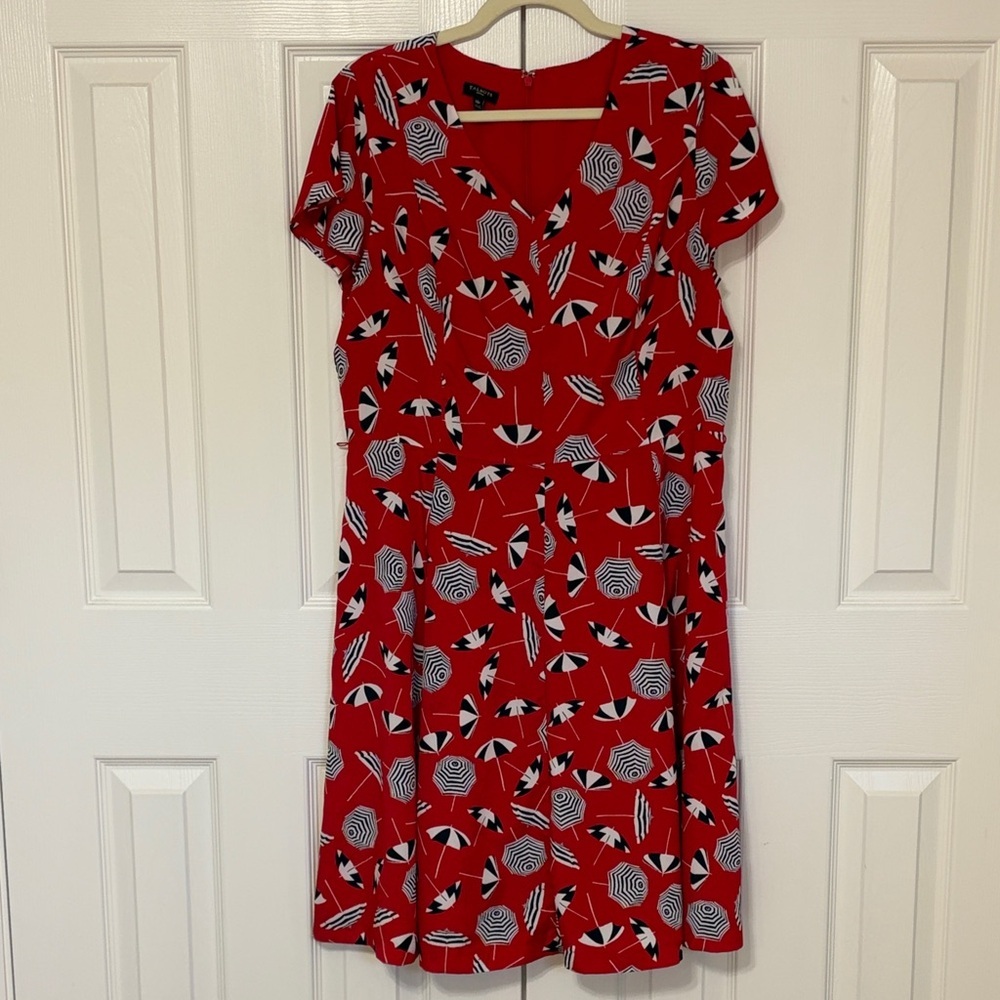 Talbots 14P Red Beach Umbrella Print V Neck Short Sleeve Fit Flare Midi Dress